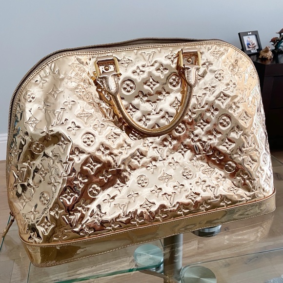 Paris Hilton Gold Alma GM Louis Vuitton Hand Bag - Picture 3 of 12